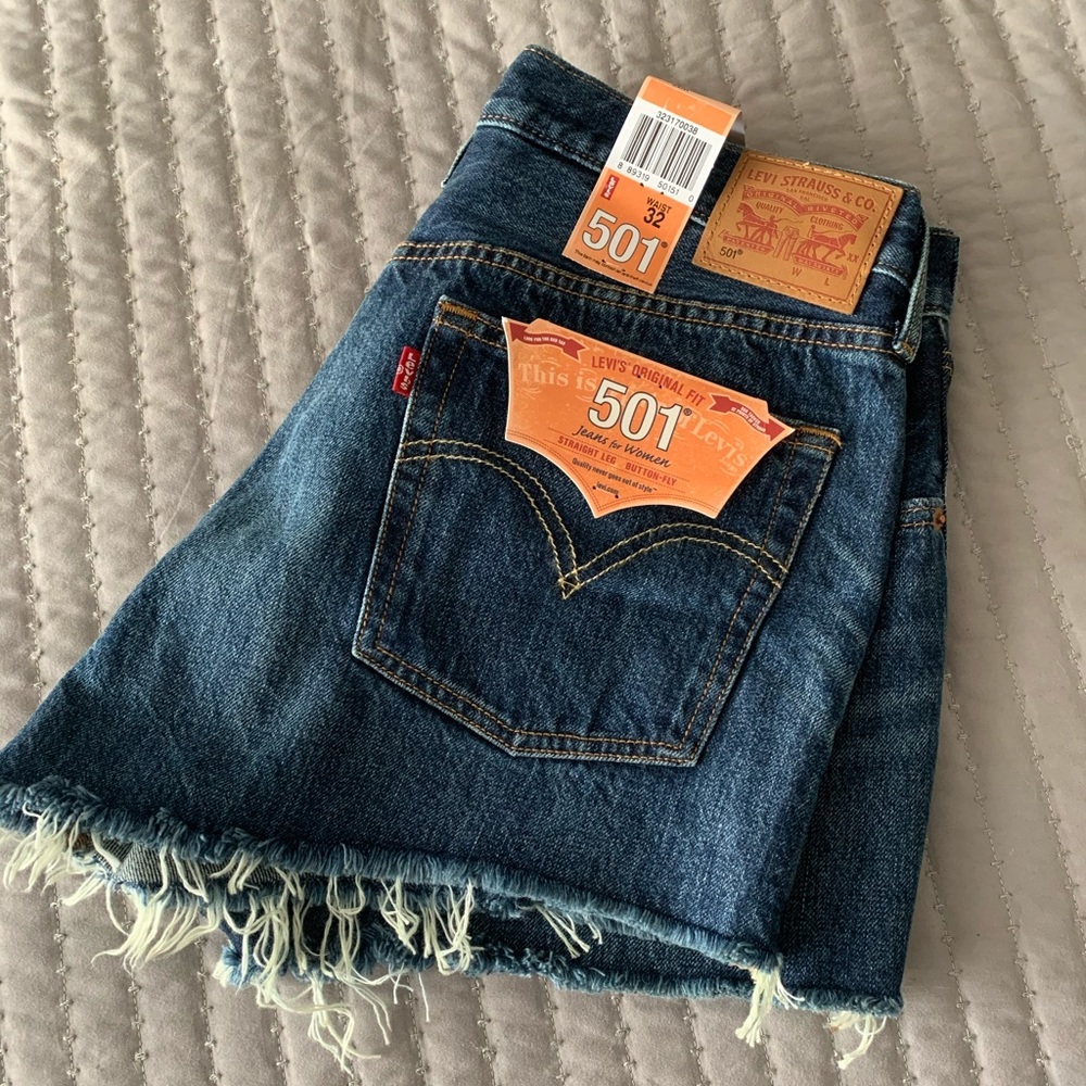 Levi’s 501 jean shorts